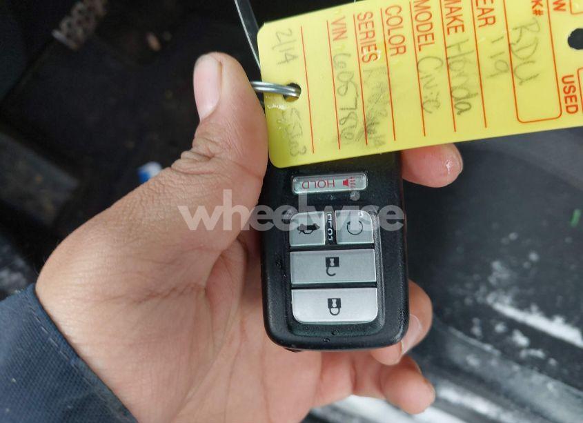 Photo 11 of 2019 Honda Civic SPORT (VIN 2HGFC2F85KH605786)