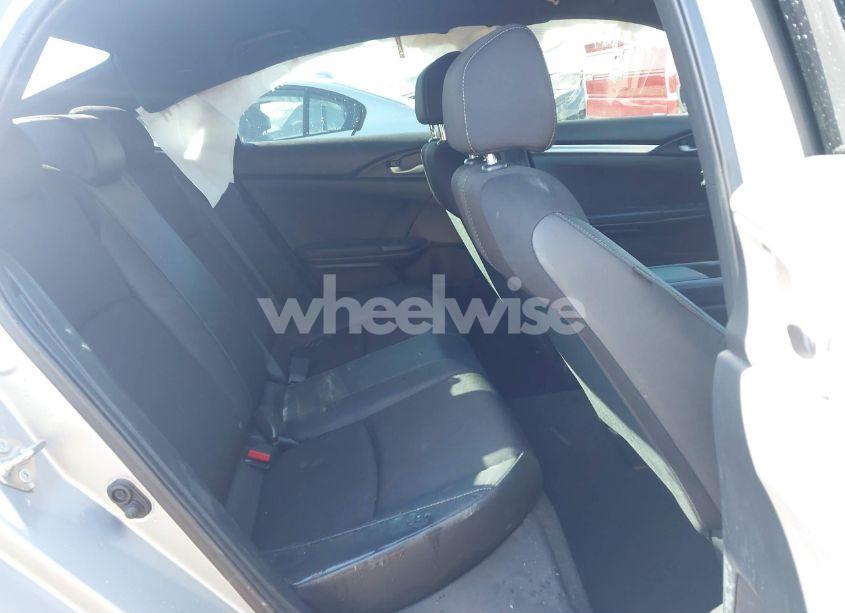 Photo 8 of 2019 Honda Civic SPORT (VIN 2HGFC2F85KH605786)