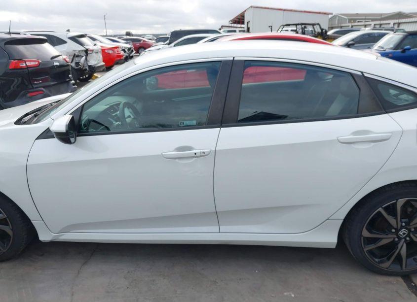 Photo 14 of 2020 Honda Civic SPORT (VIN 2HGFC2F85LH559619)