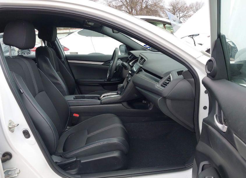 Photo 5 of 2020 Honda Civic SPORT (VIN 2HGFC2F85LH559619)