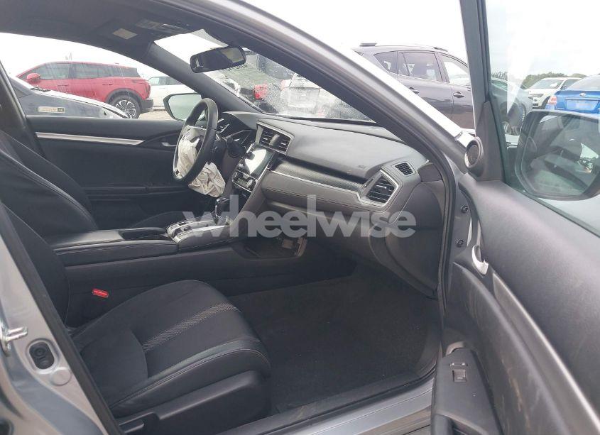 Photo 5 of 2020 Honda Civic SPORT (VIN 2HGFC2F85LH587100)