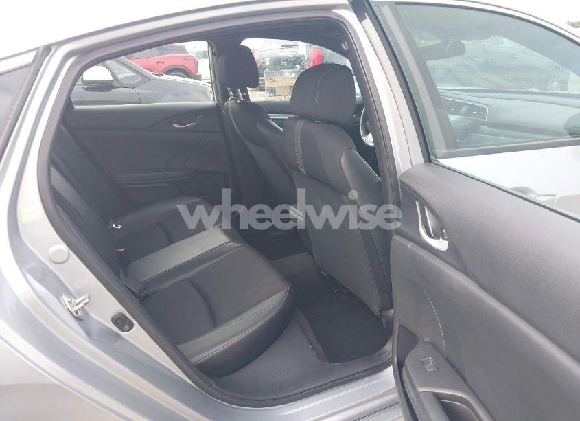 Photo 8 of 2020 Honda Civic SPORT (VIN 2HGFC2F85LH587100)