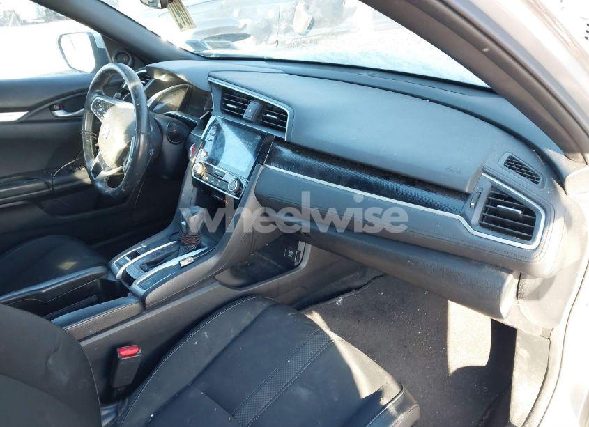 Photo 5 of 2019 Honda Civic SPORT (VIN 2HGFC2F86KH500934)