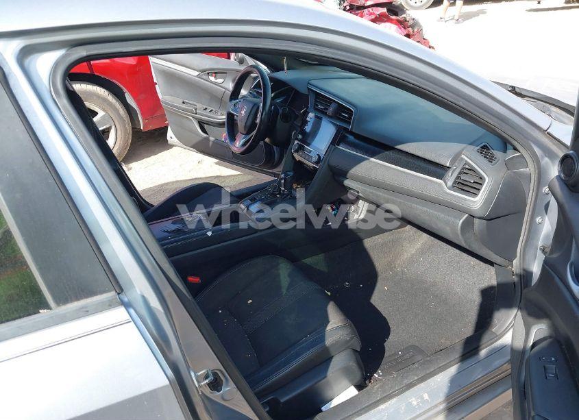 Photo 5 of 2019 Honda Civic SPORT (VIN 2HGFC2F86KH517085)