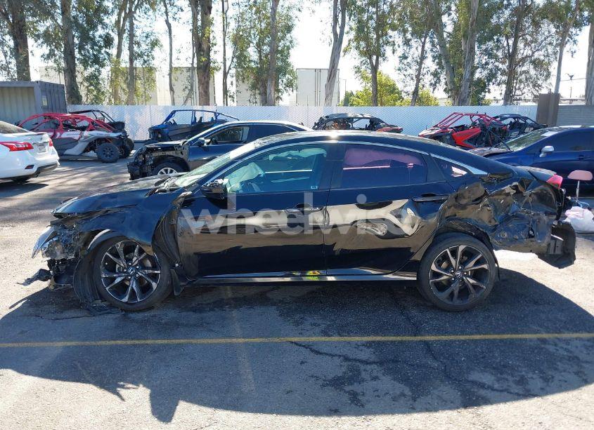 Photo 14 of 2019 Honda Civic SPORT (VIN 2HGFC2F86KH527941)