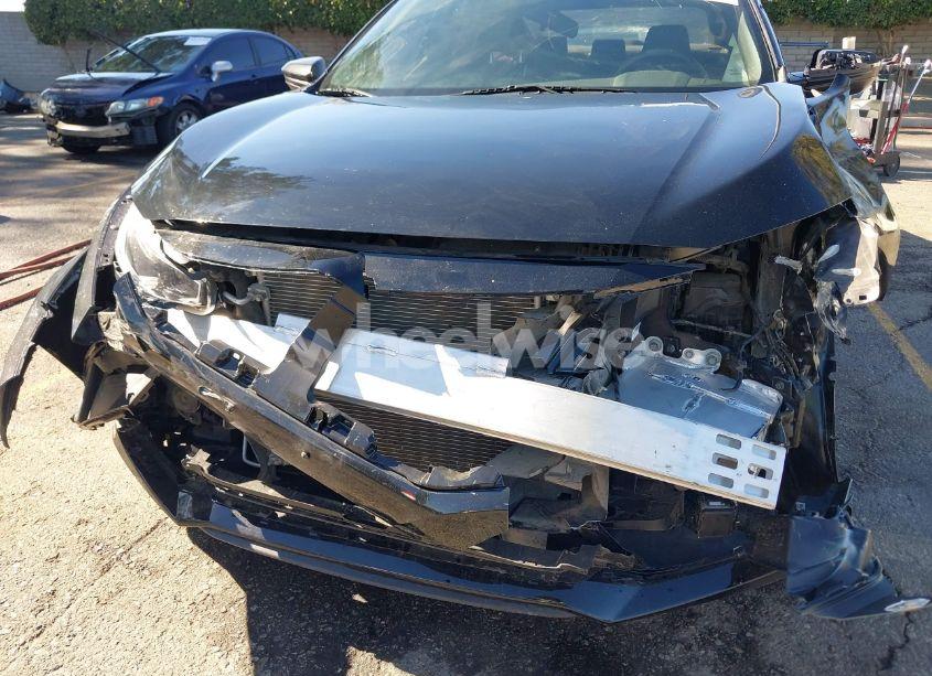 Photo 6 of 2019 Honda Civic SPORT (VIN 2HGFC2F86KH527941)