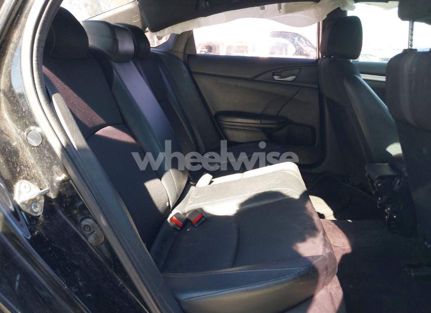 Photo 8 of 2019 Honda Civic SPORT (VIN 2HGFC2F86KH527941)