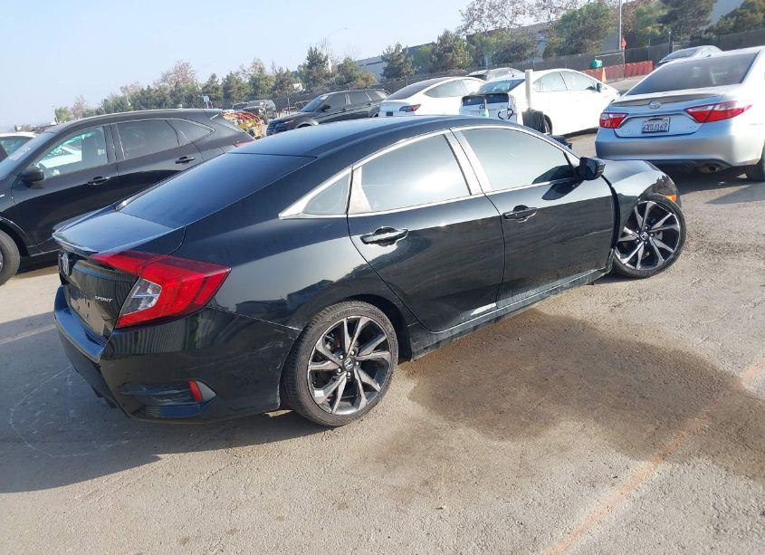 Photo 4 of 2019 Honda Civic SPORT (VIN 2HGFC2F86KH539197)