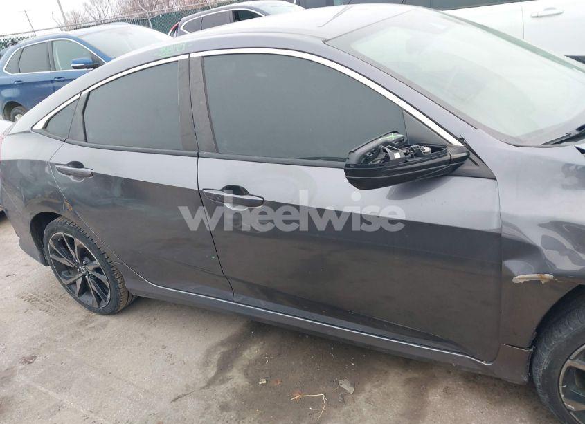 Photo 13 of 2019 Honda Civic SPORT (VIN 2HGFC2F86KH547185)