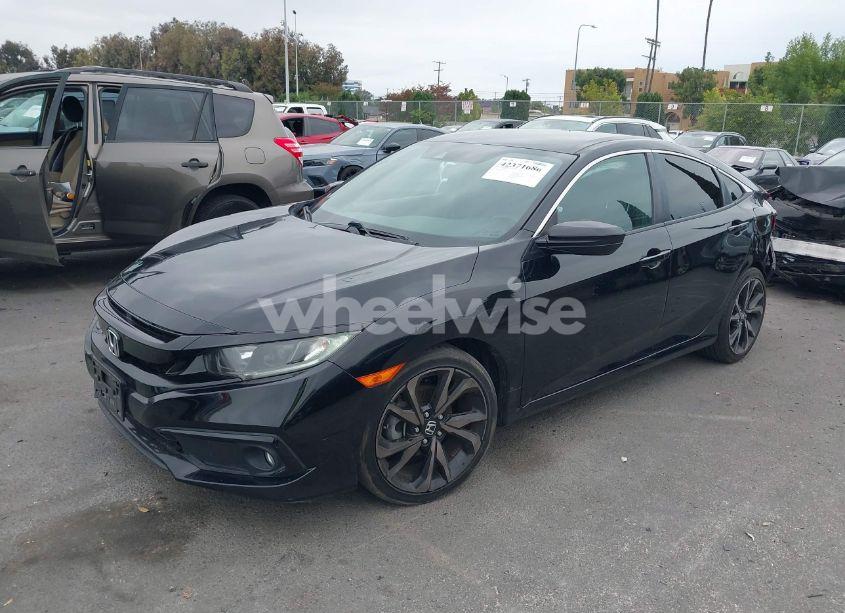 Photo 2 of 2019 Honda Civic SPORT (VIN 2HGFC2F86KH551835)