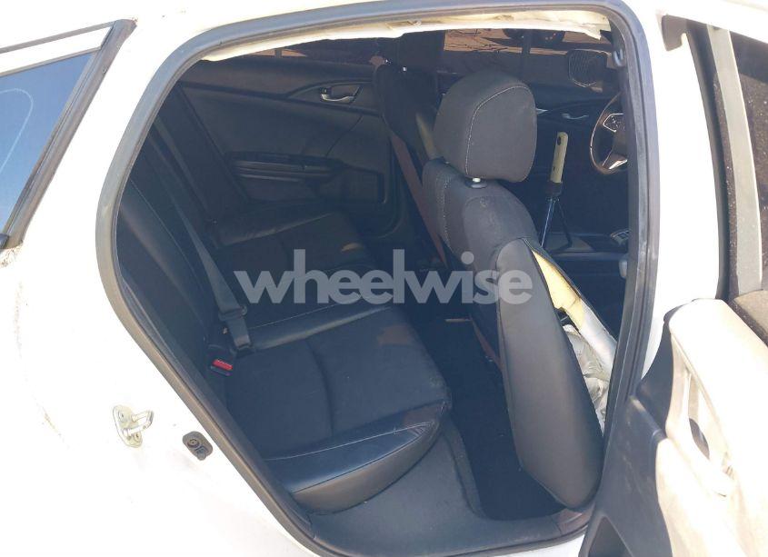 Photo 8 of 2019 Honda Civic SPORT (VIN 2HGFC2F86KH558347)