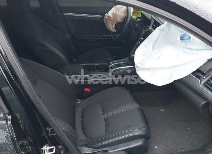 Photo 5 of 2019 Honda Civic SPORT (VIN 2HGFC2F86KH566920)