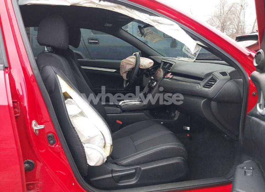 Photo 5 of 2019 Honda Civic SPORT (VIN 2HGFC2F86KH573897)