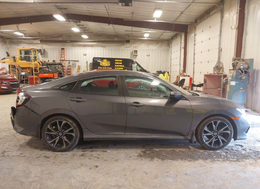 Photo 13 of 2019 Honda Civic SPORT (VIN 2HGFC2F86KH595642)
