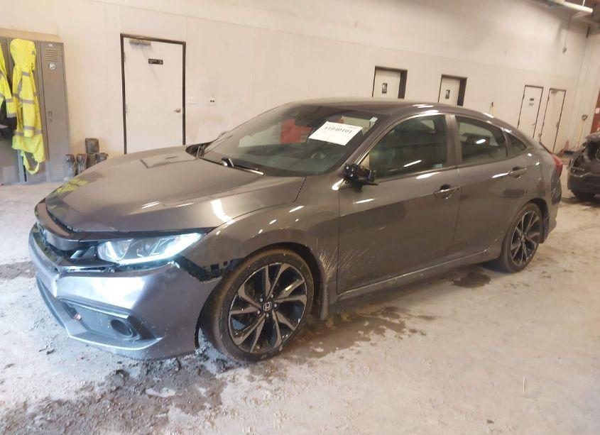 Photo 2 of 2019 Honda Civic SPORT (VIN 2HGFC2F86KH595642)