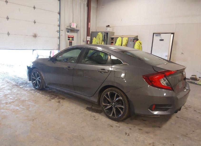 Photo 3 of 2019 Honda Civic SPORT (VIN 2HGFC2F86KH595642)