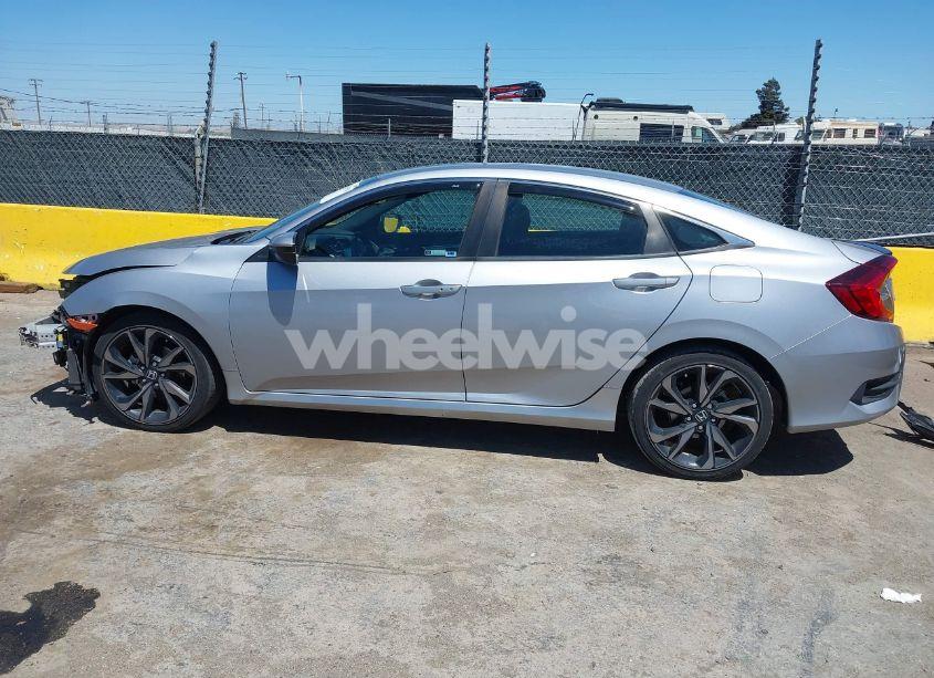 Photo 15 of 2019 Honda Civic SPORT (VIN 2HGFC2F86KH605828)