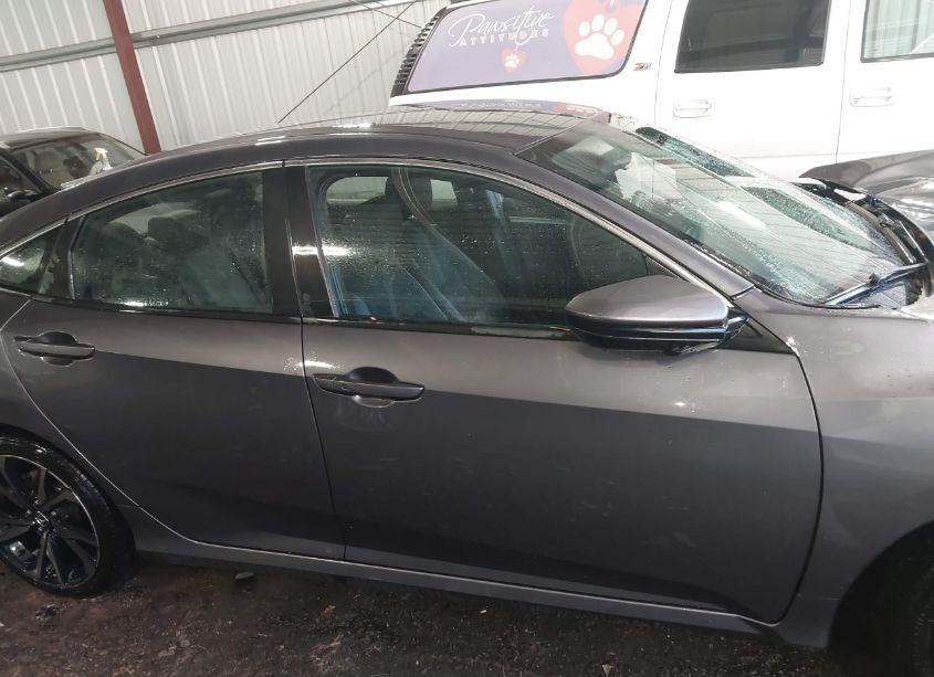 Photo 13 of 2020 Honda Civic SPORT (VIN 2HGFC2F86LH505214)