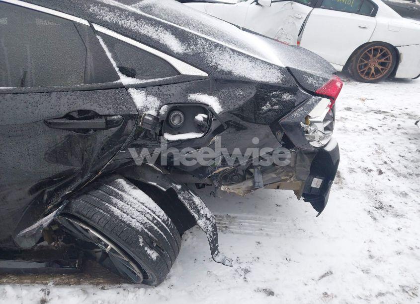 Photo 6 of 2020 Honda Civic SPORT (VIN 2HGFC2F86LH535118)