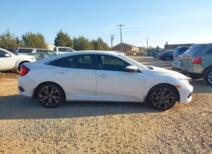 Photo 13 of 2020 Honda Civic SPORT (VIN 2HGFC2F86LH568443)