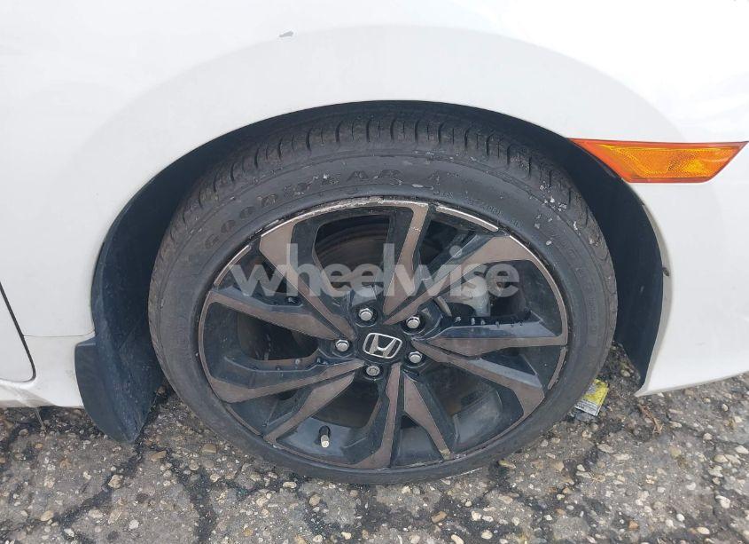 Photo 12 of 2020 Honda Civic SPORT (VIN 2HGFC2F86LH572122)