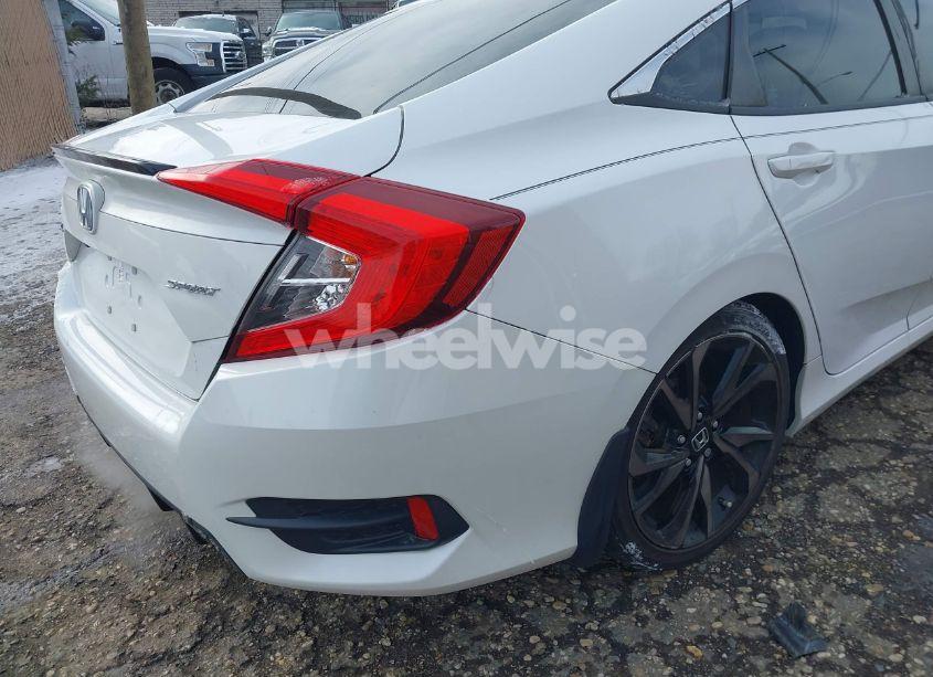 Photo 18 of 2020 Honda Civic SPORT (VIN 2HGFC2F86LH572122)