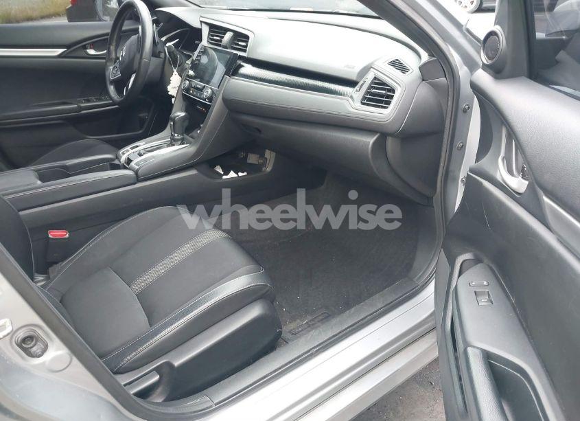 Photo 5 of 2020 Honda Civic SPORT (VIN 2HGFC2F86LH574288)