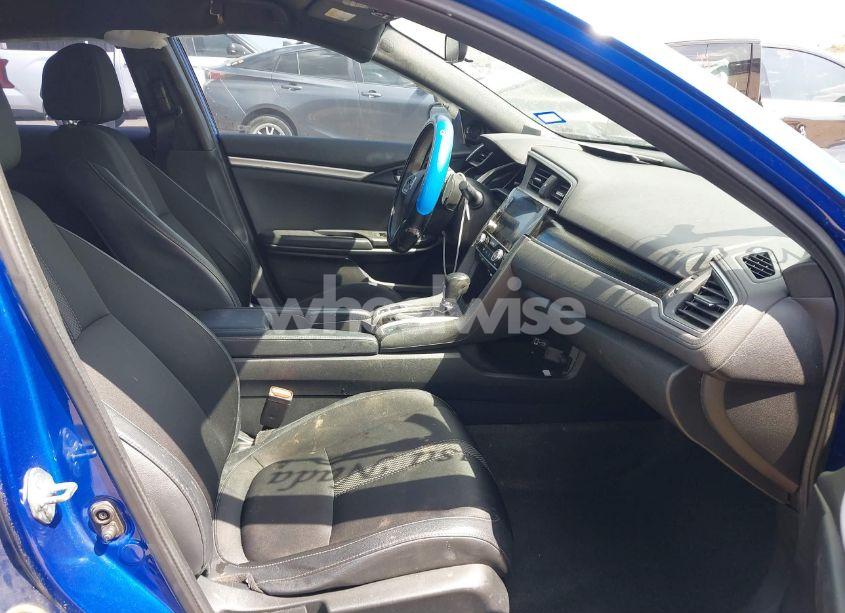 Photo 5 of 2020 Honda Civic SPORT (VIN 2HGFC2F86LH581970)