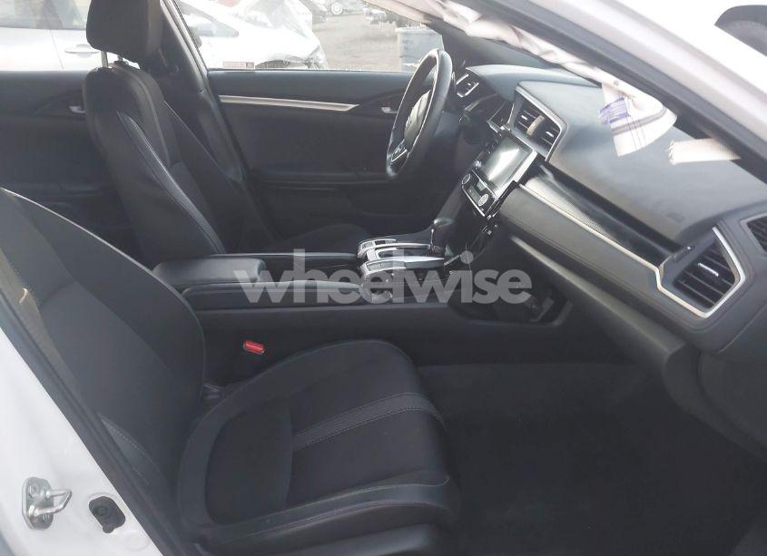 Photo 5 of 2020 Honda Civic SPORT (VIN 2HGFC2F86LH594833)