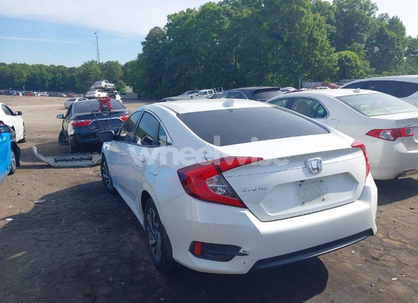 Photo 3 of 2018 Honda Civic EX (VIN 2HGFC2F87JH570618)