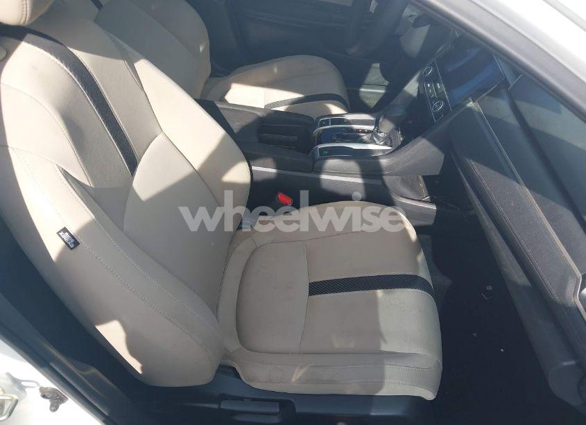 Photo 5 of 2018 Honda Civic EX (VIN 2HGFC2F87JH570618)