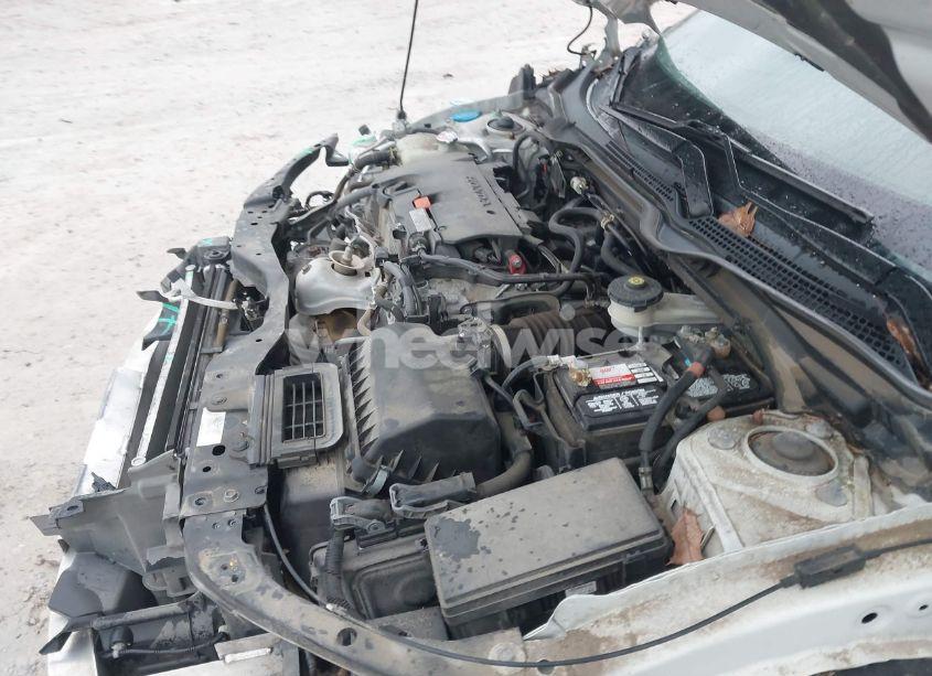 Photo 10 of 2019 Honda Civic SPORT (VIN 2HGFC2F87KH556610)