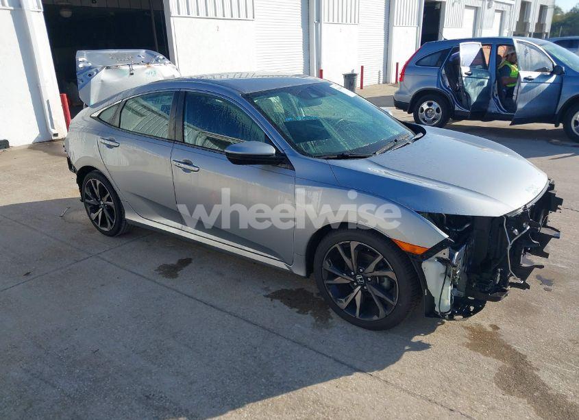 2019 Honda Civic SPORT (VIN 2HGFC2F87KH568692) main photo