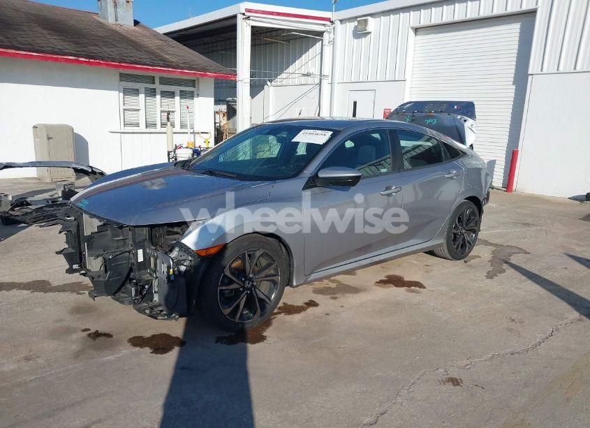 Photo 2 of 2019 Honda Civic SPORT (VIN 2HGFC2F87KH568692)