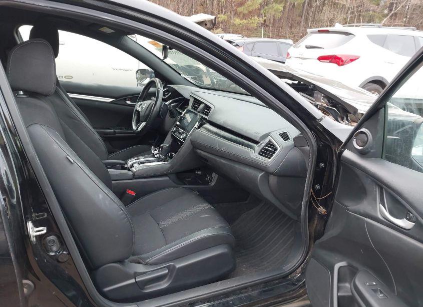 Photo 5 of 2019 Honda Civic SPORT (VIN 2HGFC2F87KH571804)