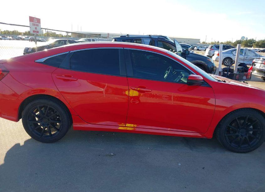 Photo 13 of 2019 Honda Civic SPORT (VIN 2HGFC2F87KH593821)