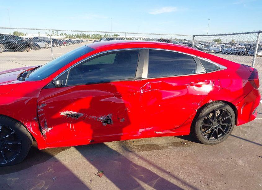 Photo 6 of 2019 Honda Civic SPORT (VIN 2HGFC2F87KH593821)