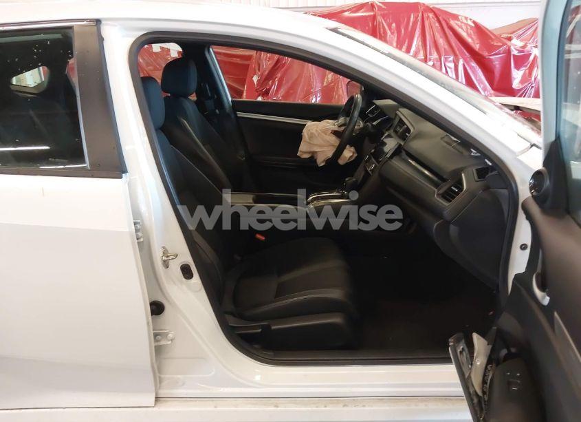 Photo 5 of 2020 Honda Civic SPORT (VIN 2HGFC2F87LH517050)