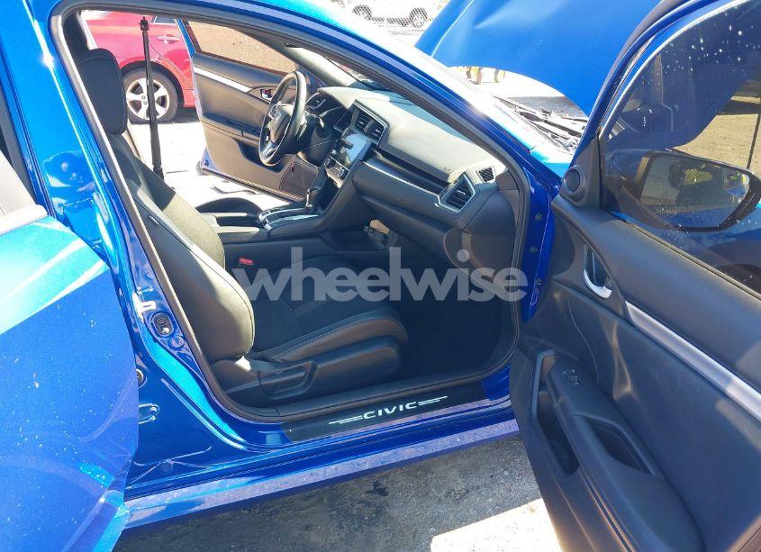 Photo 5 of 2020 Honda Civic SPORT (VIN 2HGFC2F87LH548377)