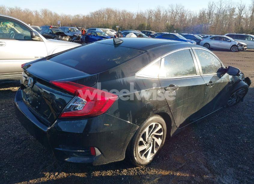 Photo 4 of 2018 Honda Civic EX (VIN 2HGFC2F88JH521492)
