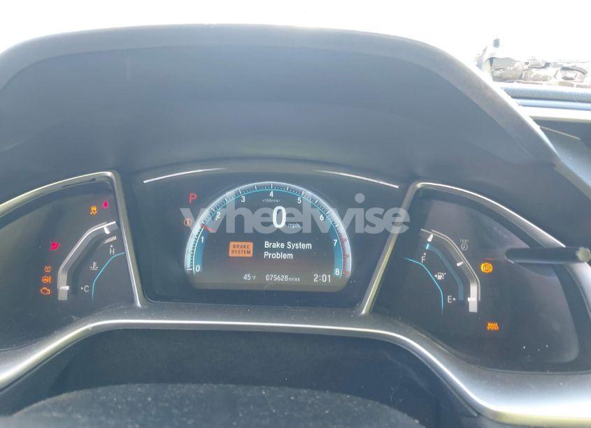 Photo 7 of 2018 Honda Civic EX (VIN 2HGFC2F88JH521492)