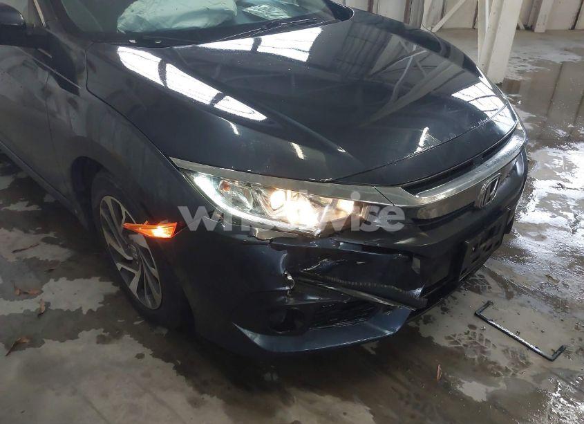 Photo 6 of 2018 Honda Civic EX (VIN 2HGFC2F88JH552063)