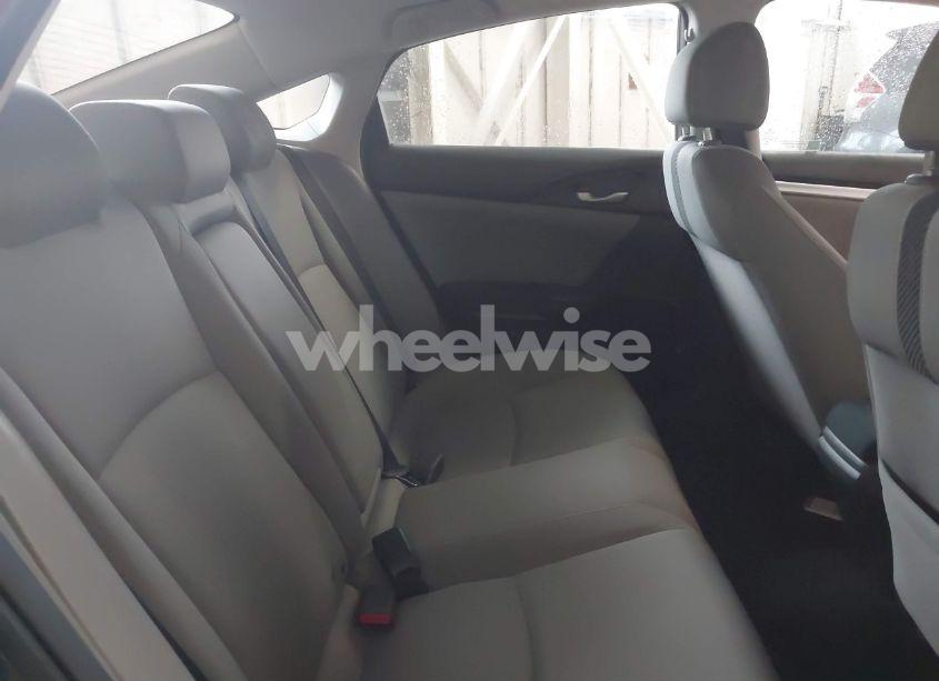 Photo 8 of 2018 Honda Civic EX (VIN 2HGFC2F88JH552063)