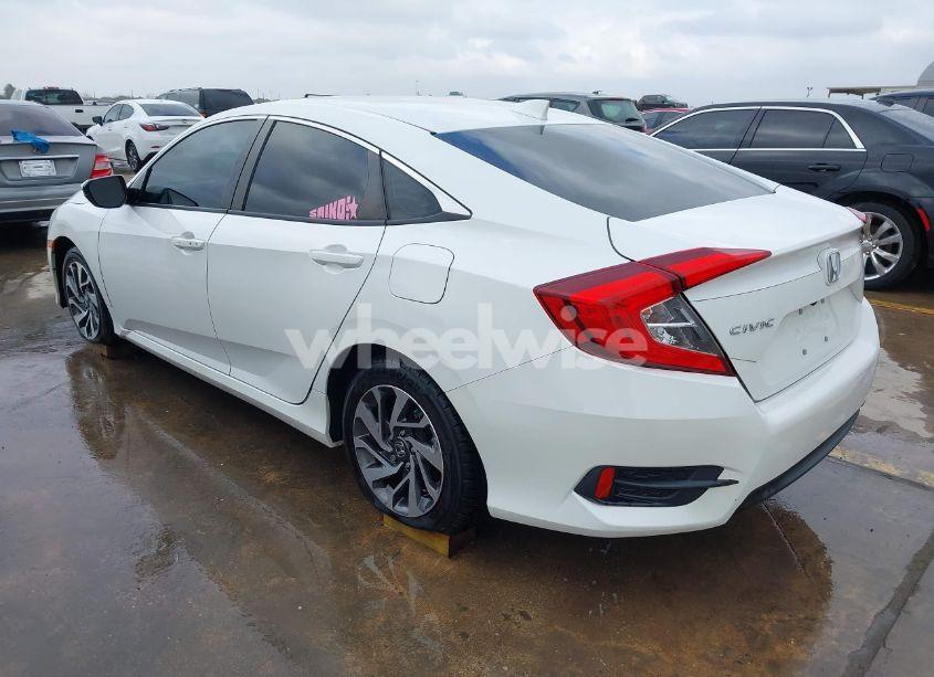 Photo 3 of 2018 Honda Civic EX (VIN 2HGFC2F88JH561894)