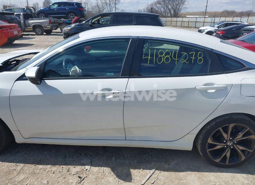 Photo 14 of 2019 Honda Civic SPORT (VIN 2HGFC2F88KH506282)