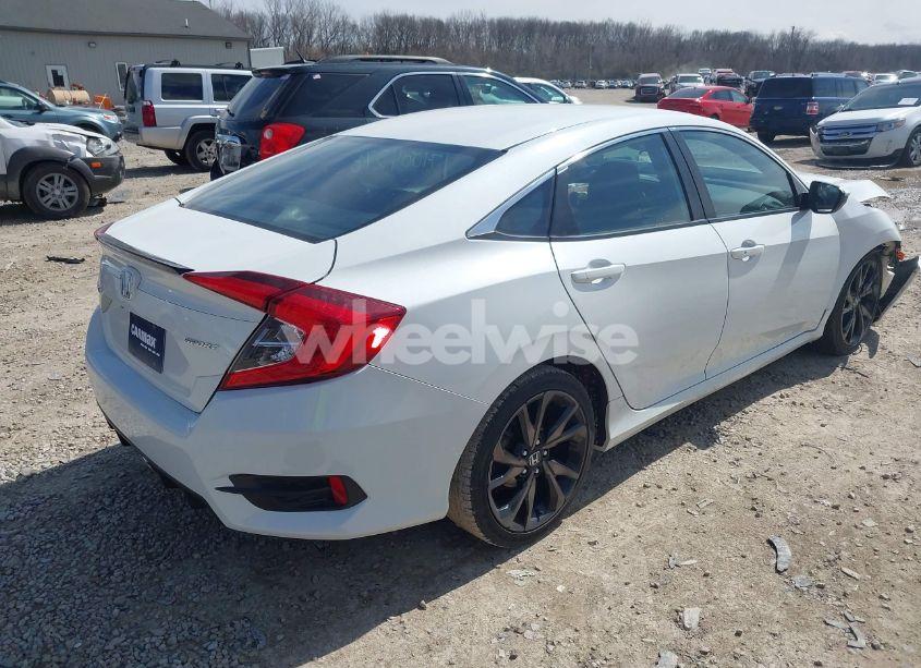 Photo 4 of 2019 Honda Civic SPORT (VIN 2HGFC2F88KH506282)
