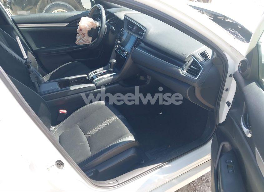 Photo 5 of 2019 Honda Civic SPORT (VIN 2HGFC2F88KH506282)