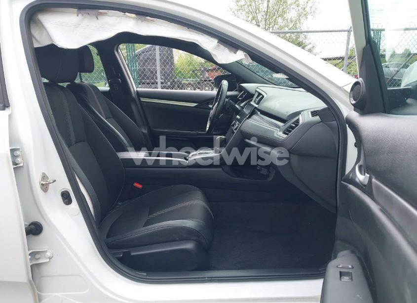 Photo 5 of 2019 Honda Civic SPORT (VIN 2HGFC2F88KH529643)