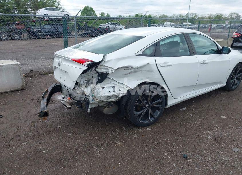 Photo 6 of 2019 Honda Civic SPORT (VIN 2HGFC2F88KH529643)