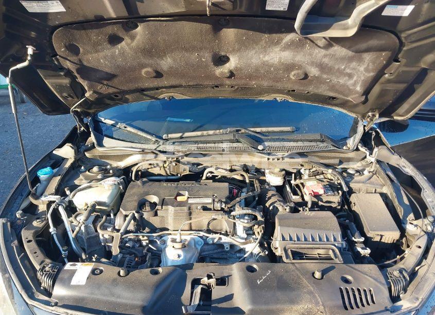 Photo 10 of 2019 Honda Civic SPORT (VIN 2HGFC2F88KH557474)